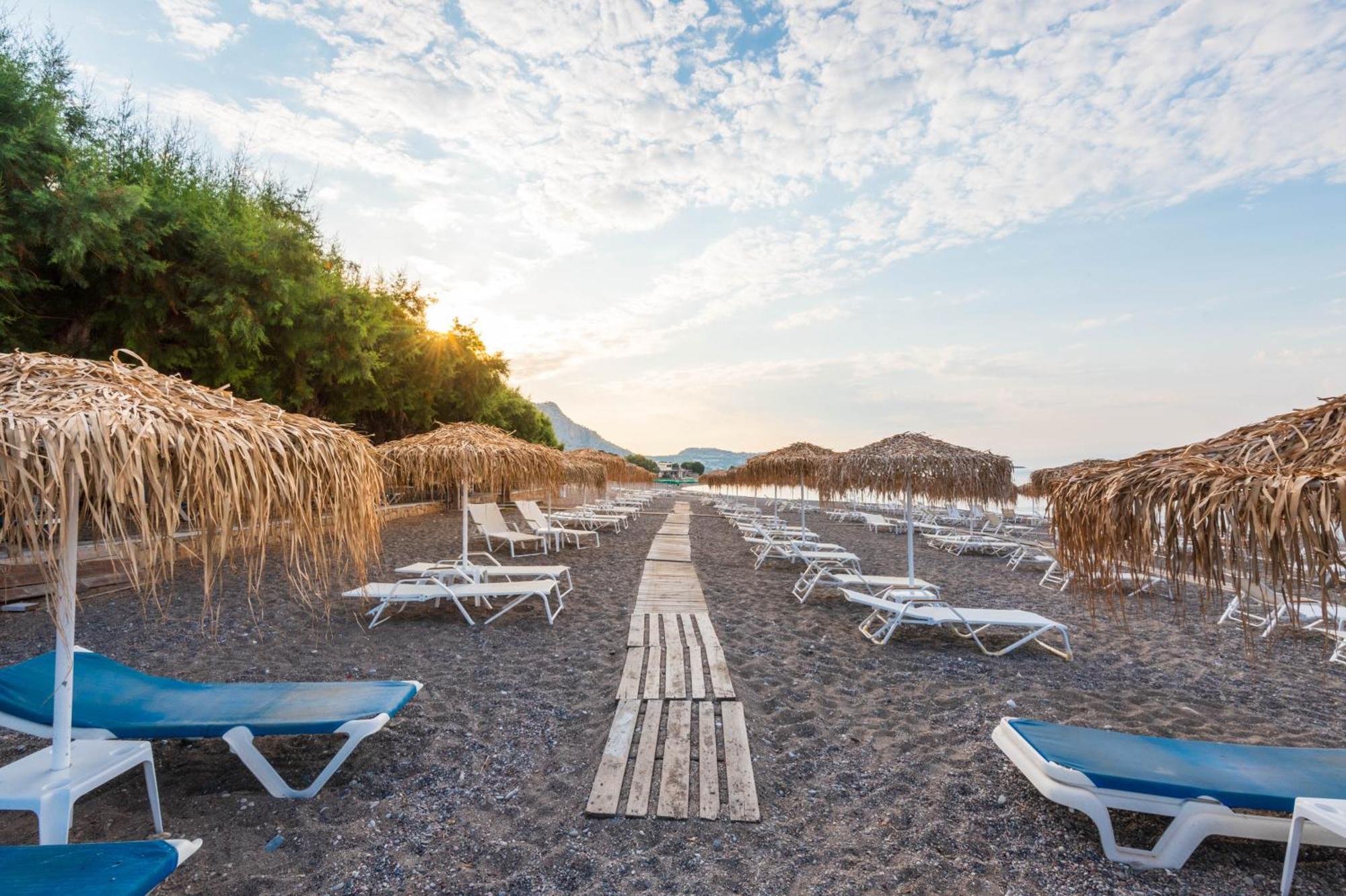 Elvita Beach Hotel 키오타리 외부 사진